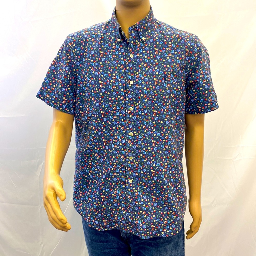 Size Large. Short sleeved Ralph Lauren